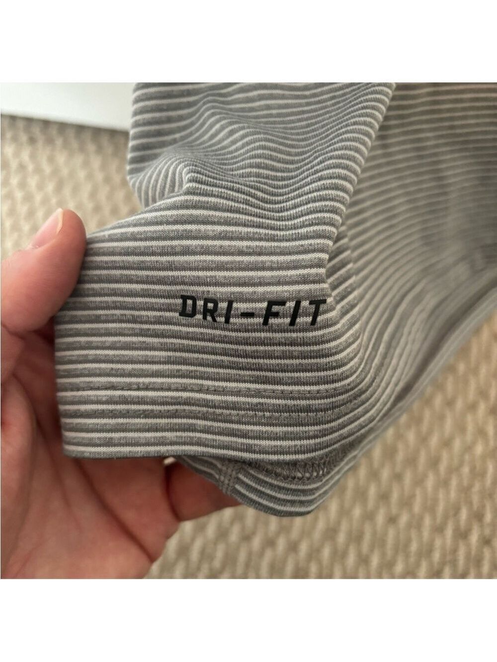 Nike Gray Striped Tank Top Athletic Activewear - Picture 4 of 4